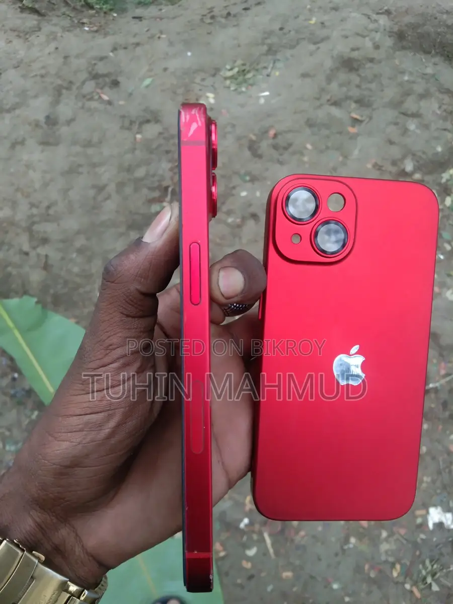 Apple iPhone 13 (Used)