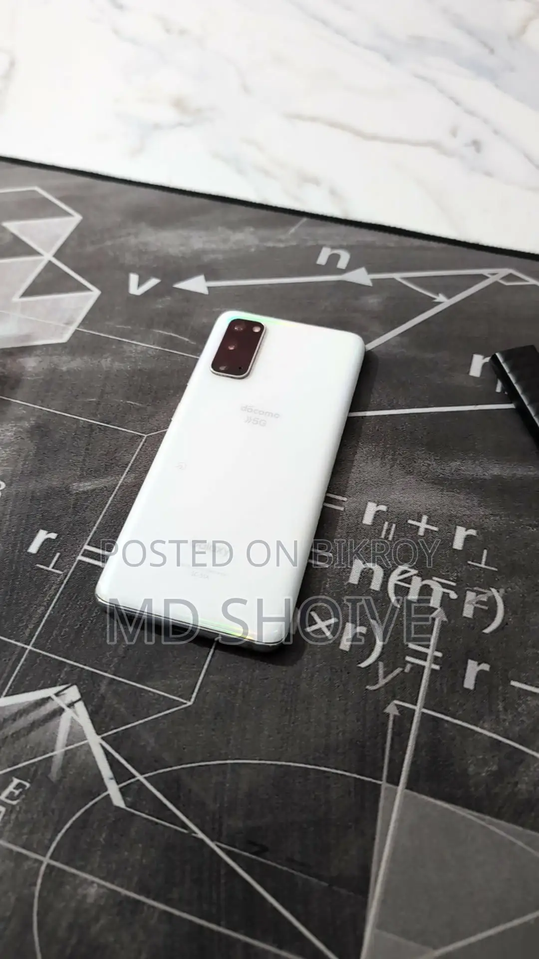 Samsung Galaxy S20 . (Used)