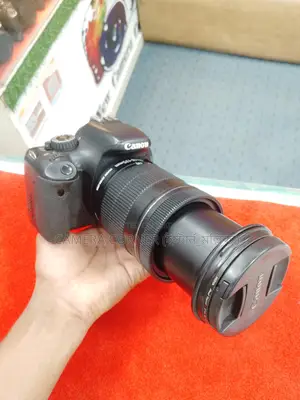 Canon 550D & 18-135mm IS lens