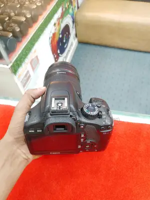 Canon 550D & 18-135mm IS lens