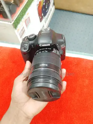 Canon 550D & 18-135mm IS lens
