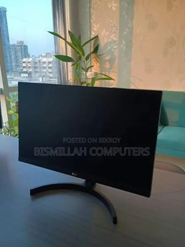 LG 21.5” Full HD IPS with Issue - Smooth Visuals, Stylish Design!