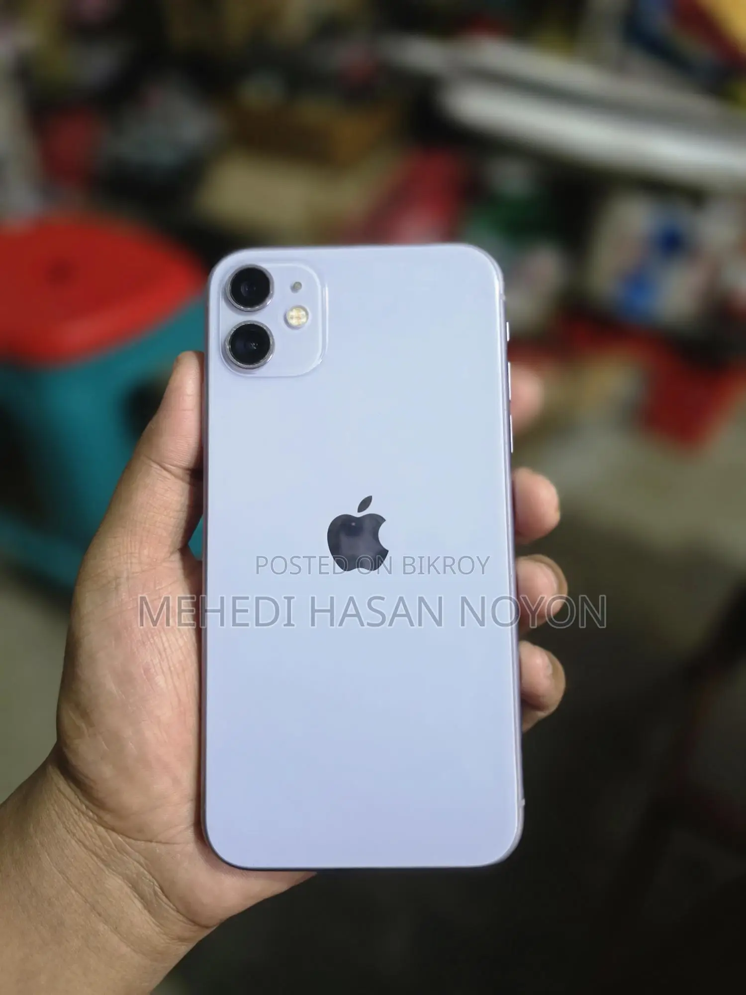 Apple iPhone 11 . (Used)