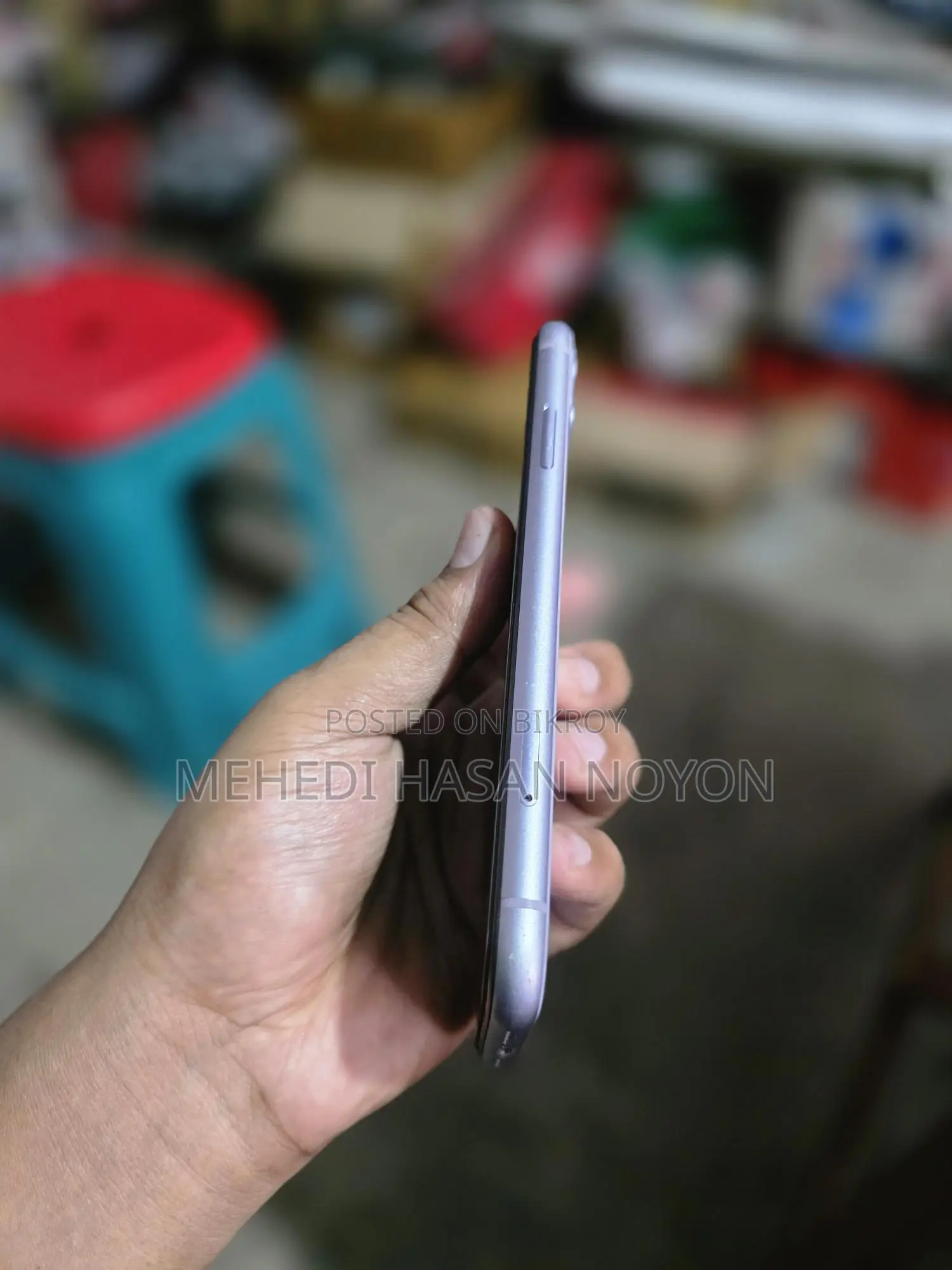 Apple iPhone 11 . (Used)