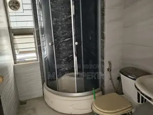 Rent Apartment 4-Bed 2-Carpark Gulshan North
