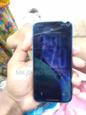 Apple iPhone 13 . (ব্যবহৃত)