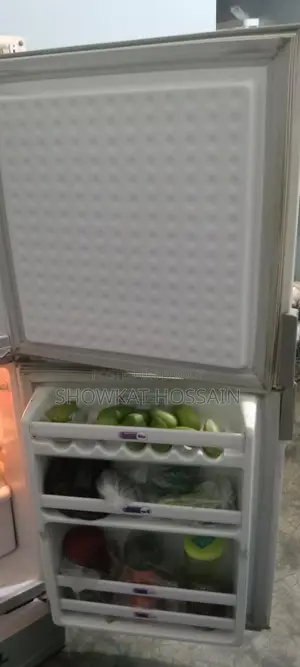 বিক্রয় হবে: ১০ কিউবিক ফিট ফ্রিজ