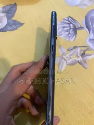 Samsung Galaxy S20 FE (Used)