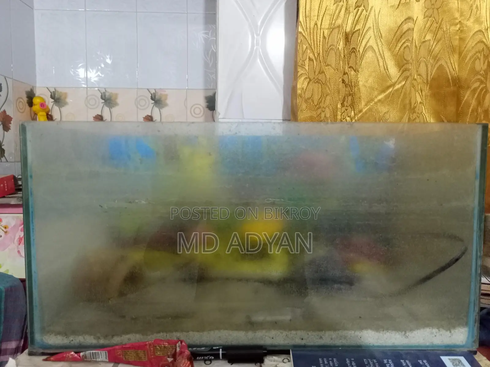 ৯/১৮ ফিশ ট্যাংক