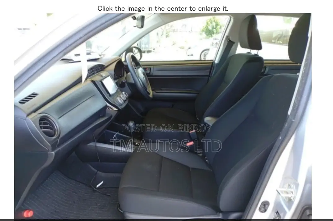 Toyota Axio EX PKG 4.0 SILVER 2020