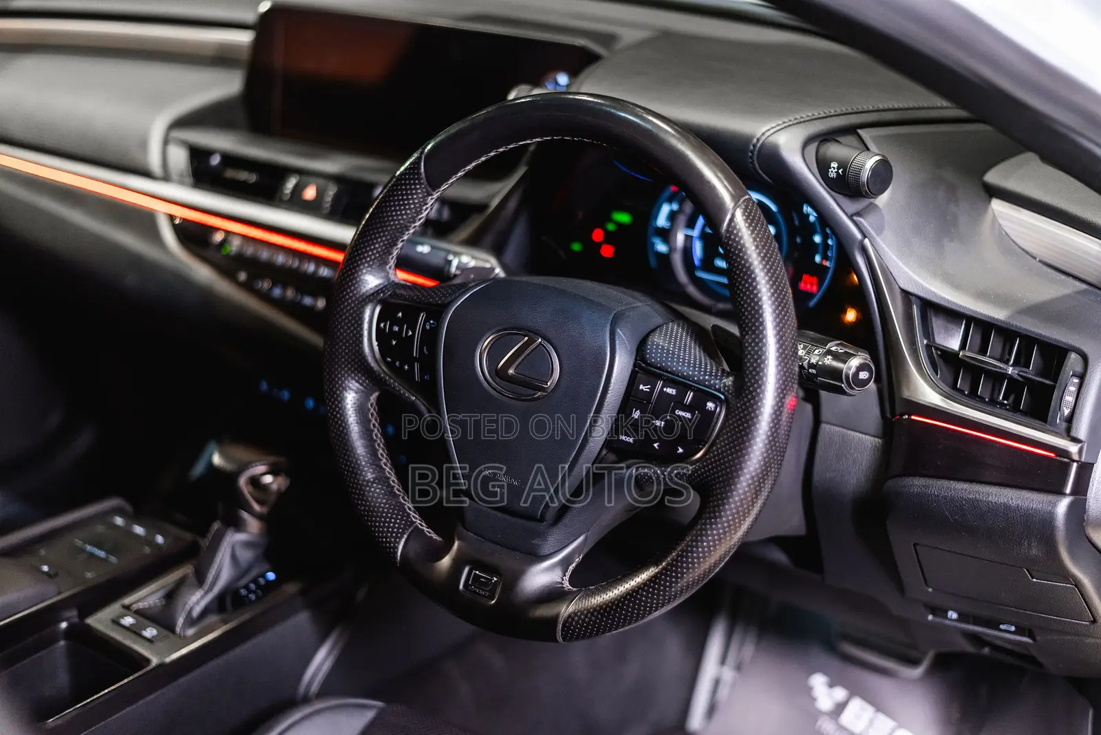 Lexus ES 300h 2019