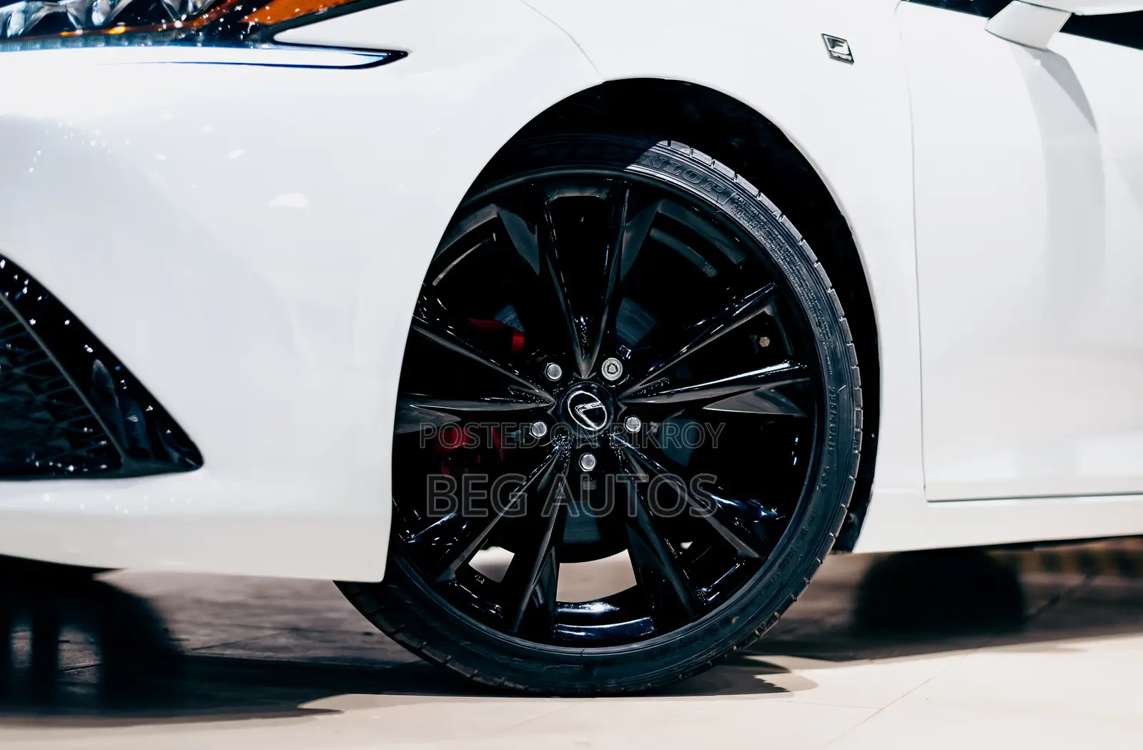 Lexus ES 300h 2019
