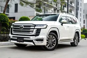 Toyota Land Cruiser LC300 ZX 2022