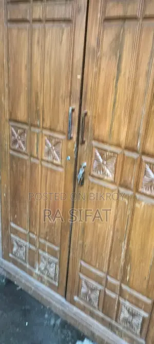 সেগুন কাঠ এর আলমারি