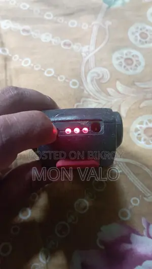 কেরাউনের চার্জার ডিলের ব্যাটারি