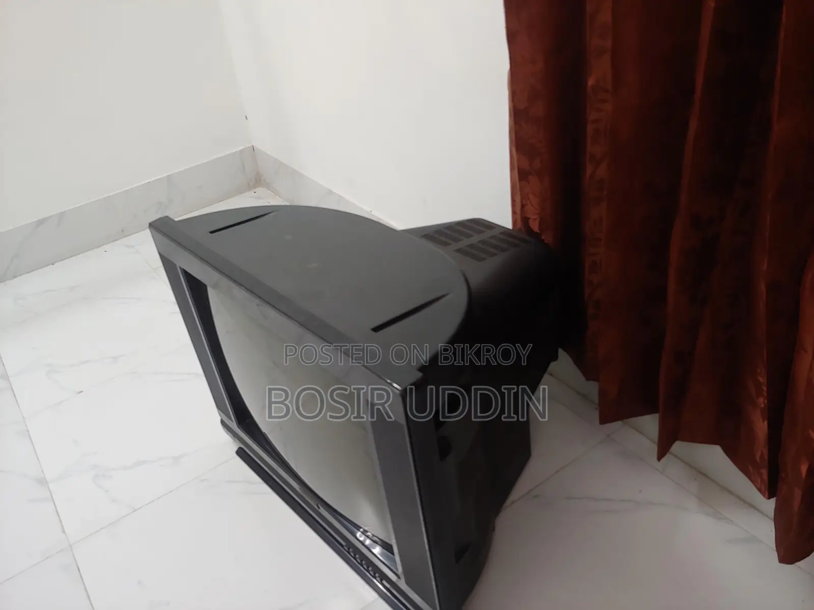 21-inch Box TV for Sale