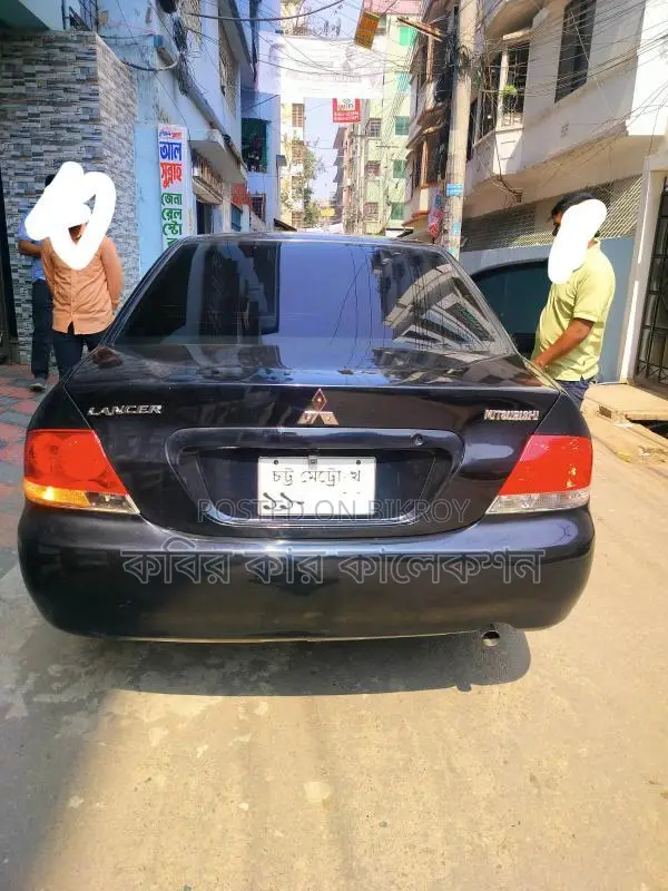 Mitsubishi Lancer GLS 2004