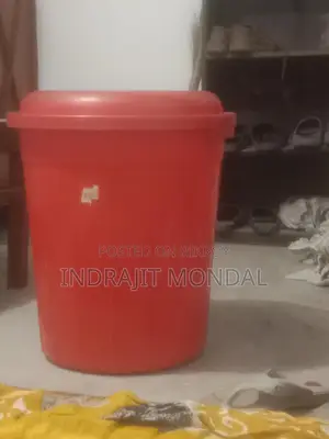 প্লাস্টিকের বড় বালতি