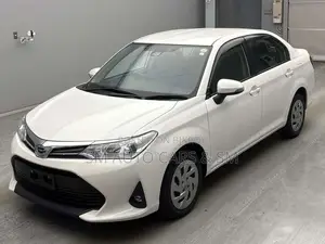 Toyota Axio Hybrid EX White 2021