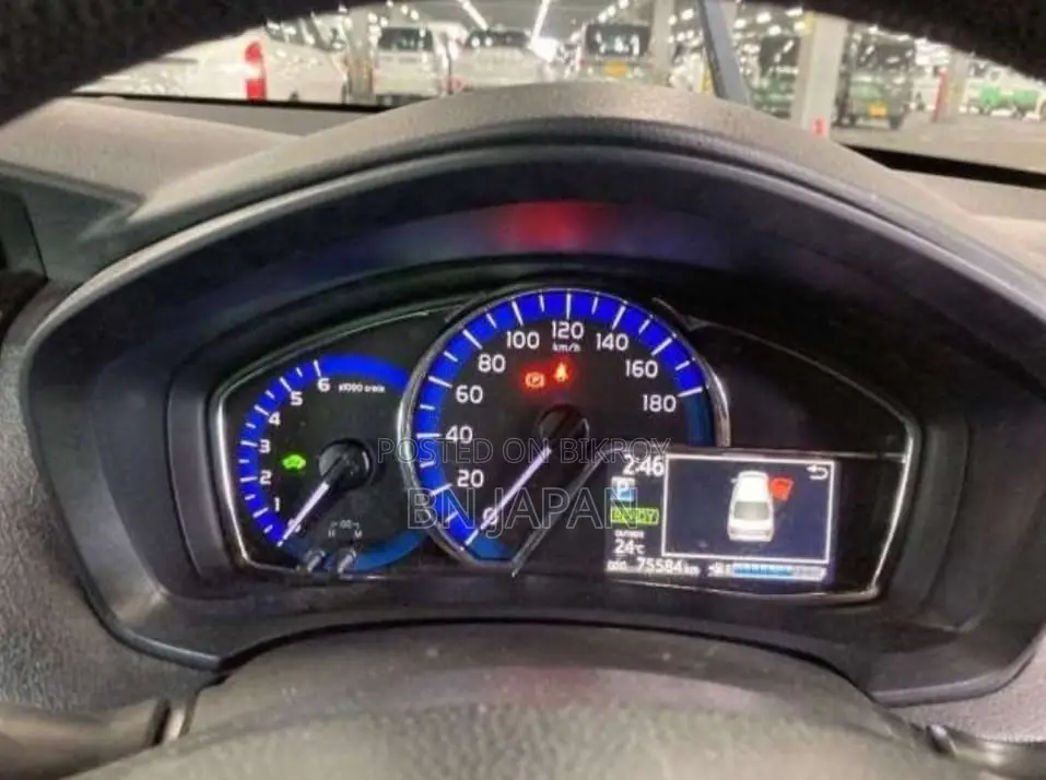 Toyota Axio EX Silver Hybrid 2020
