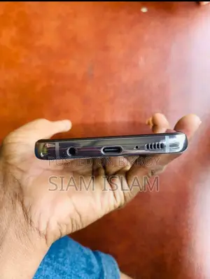 Samsung Galaxy S10 Plus . (Used)