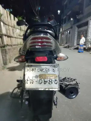 Bajaj Discover 110 . 2019