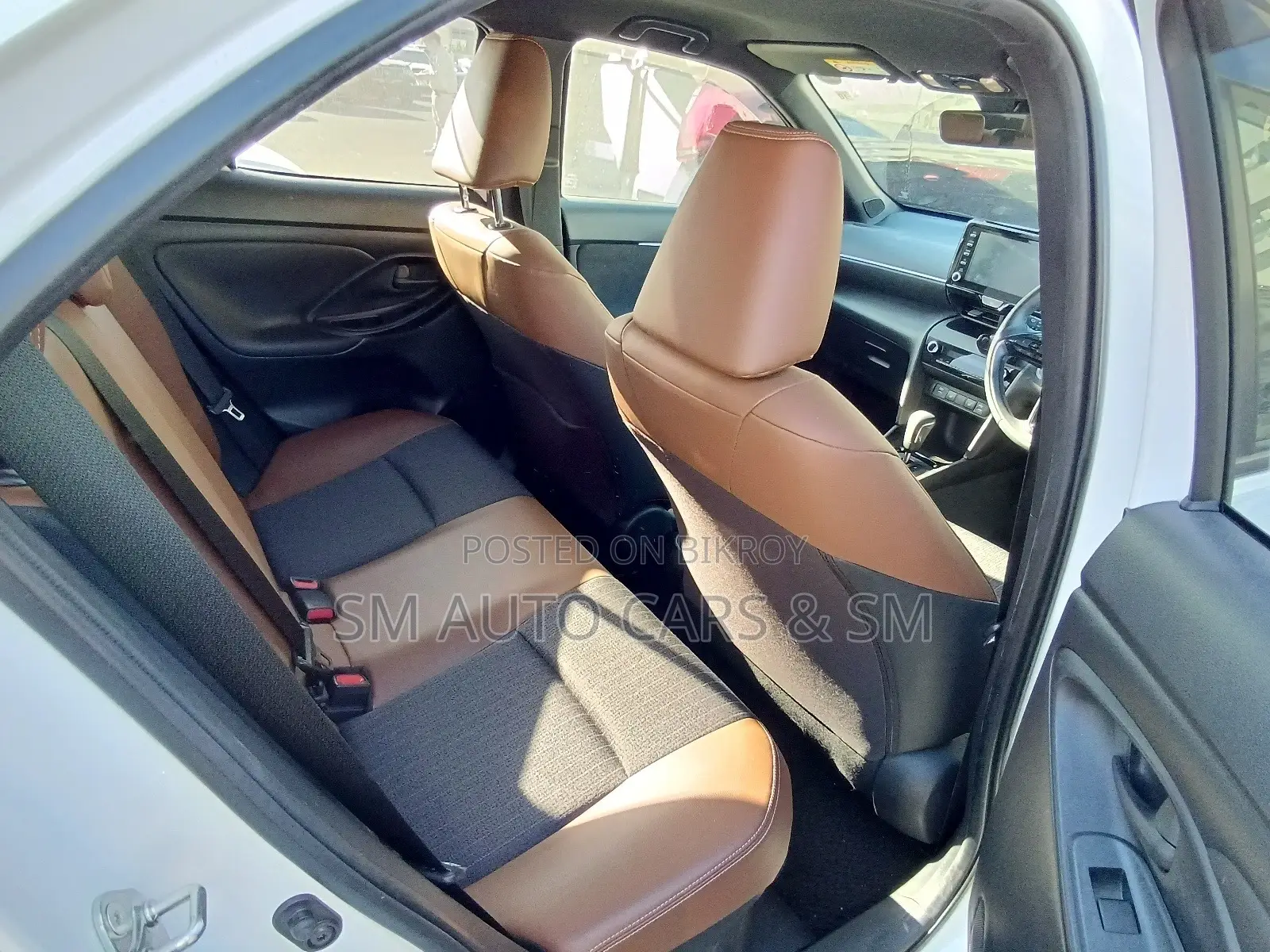 Toyota Yaris Cross Z Pearl/Black 2Tone 2022