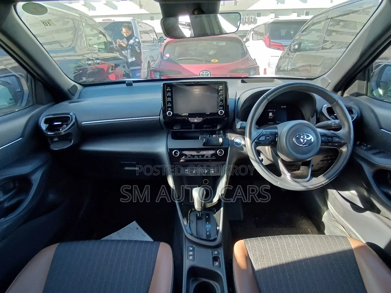 Toyota Yaris Cross Z Pearl/Black 2Tone 2022