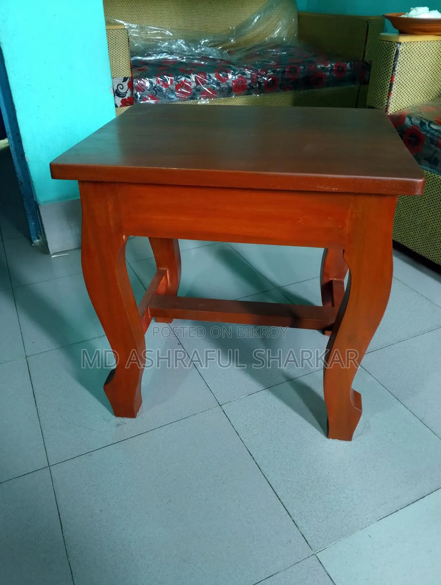 টি টেবিল বিক্রয় করা হবে