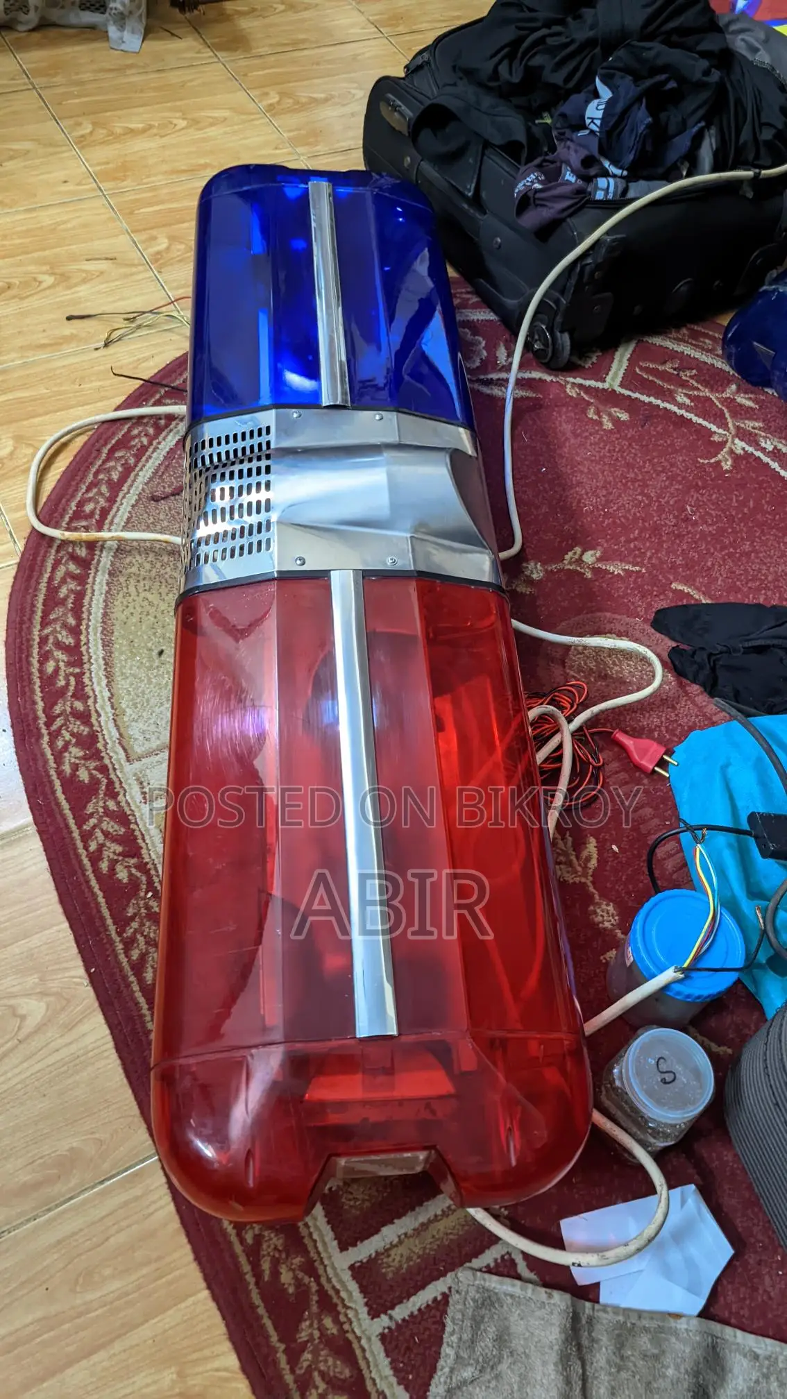 Emergency Vehicle Roof-mounted Light Bar