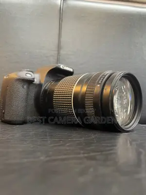 📸 Canon 700D with 75-300mm Lens Combo – For Sale!