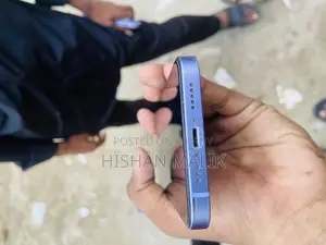 অ্যাপল আইফোন ১২ (ব্যবহৃত)