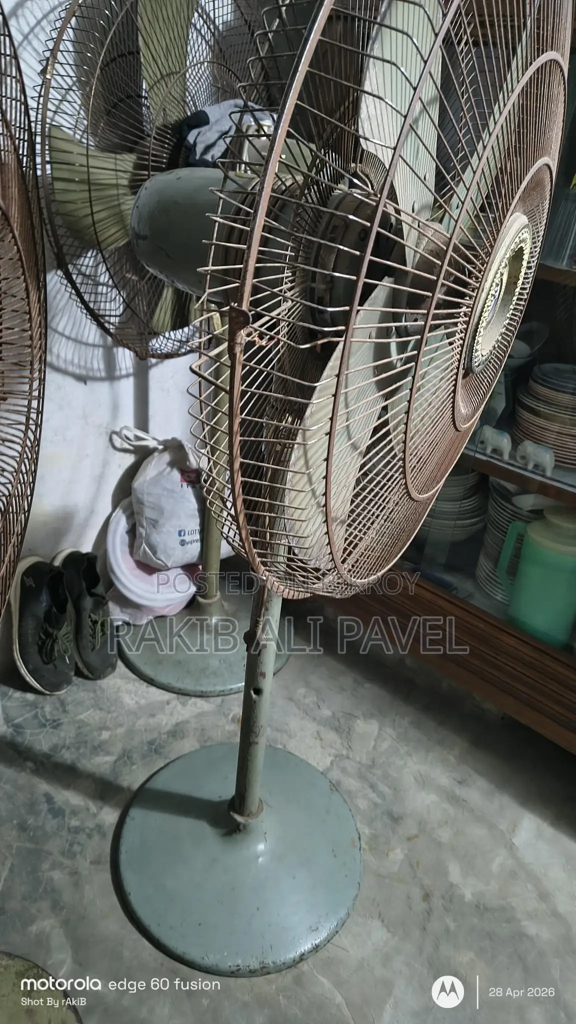 ফ্যান বিক্রি হবে