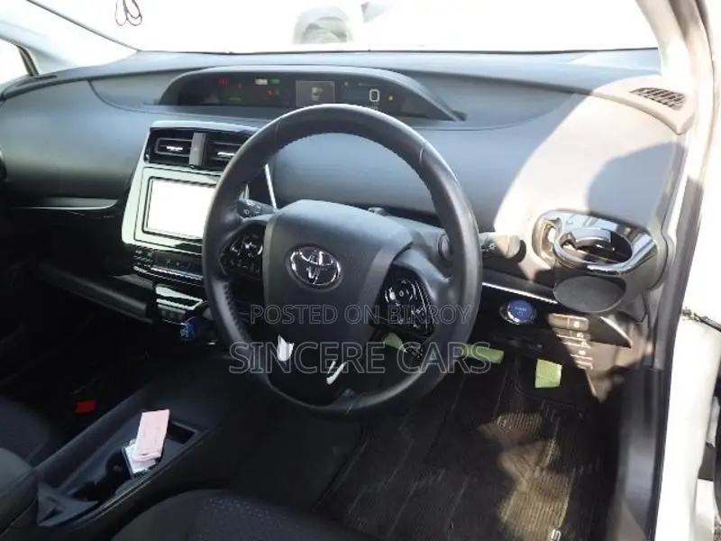 Toyota Prius S SAFETY PLUS 2021