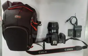Canon 200D 85mm Prime lens