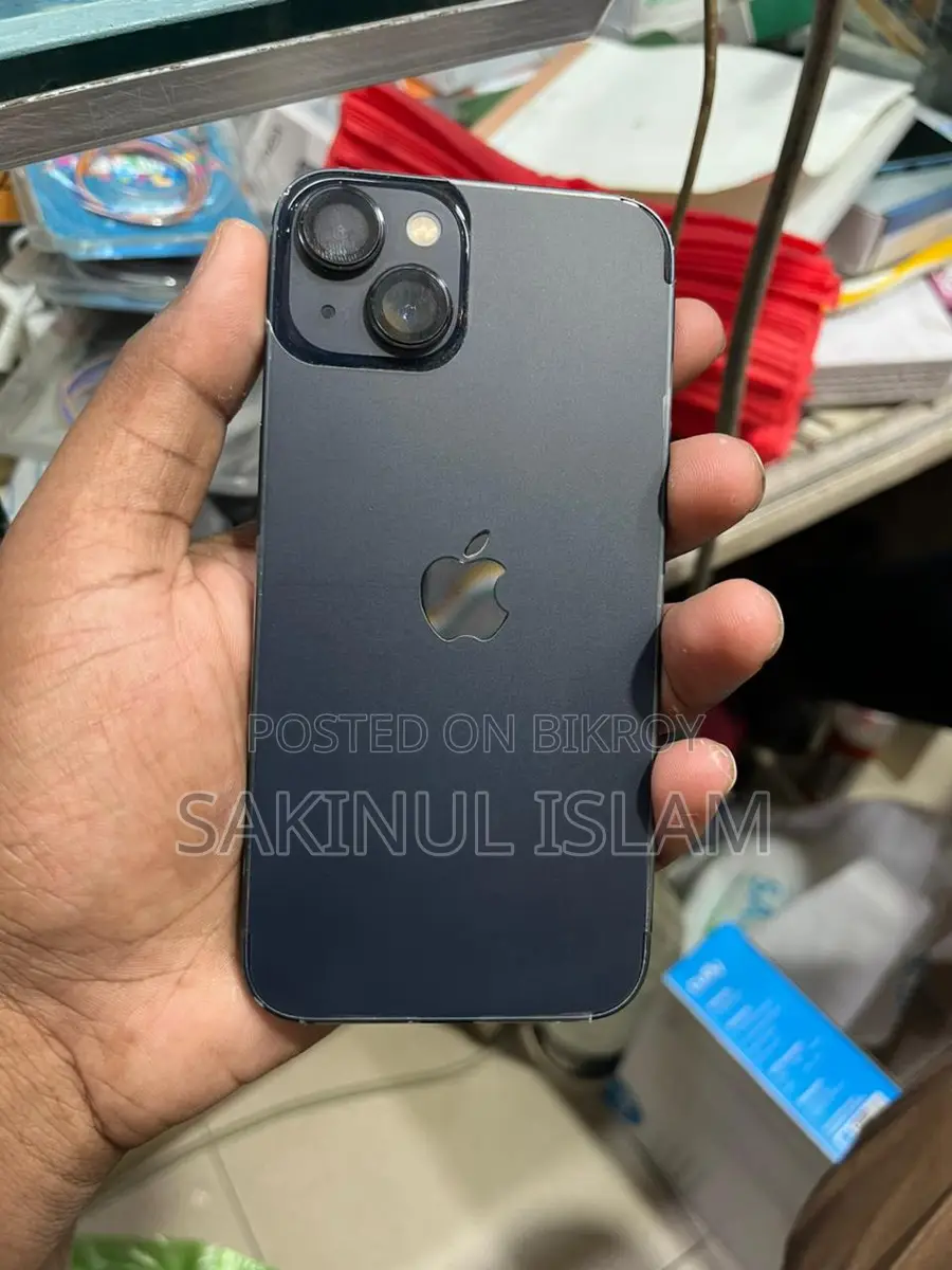 Apple iPhone 13 (Used)