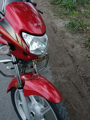 Hero HF Deluxe . 2021