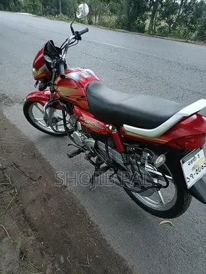 Hero HF Deluxe . 2021