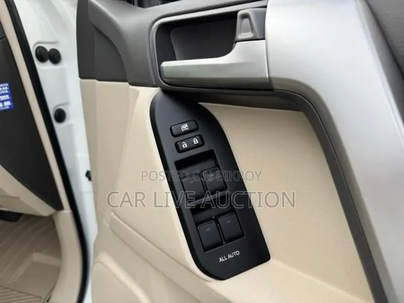 Toyota Land Cruiser Prado 2021