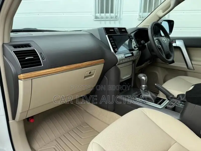 Toyota Land Cruiser Prado 2021