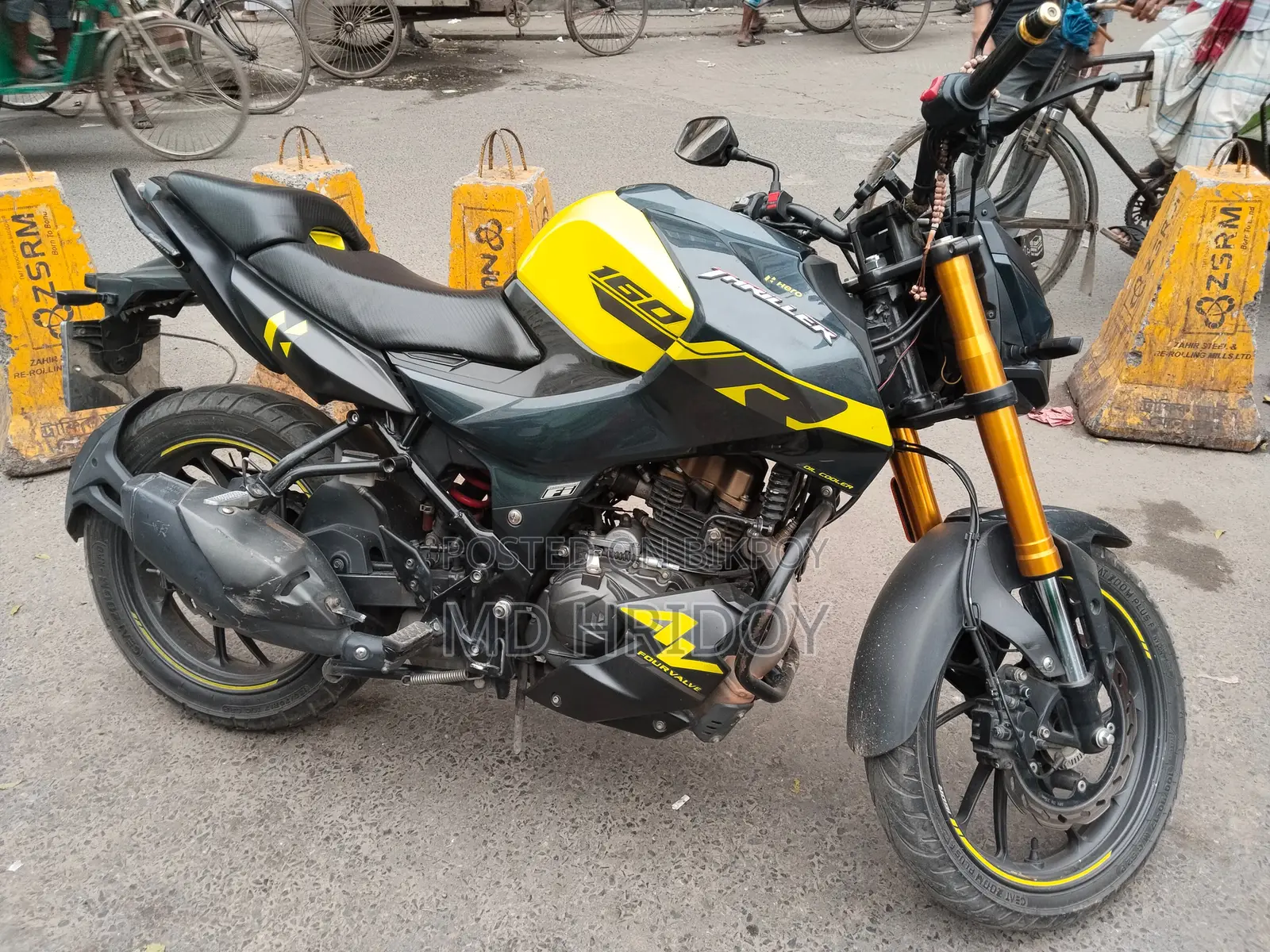 Hero Thriller 160R Refresh 4V 2024