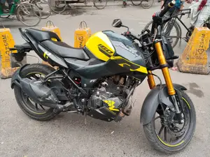Hero Thriller 160R Refresh 4V 2024