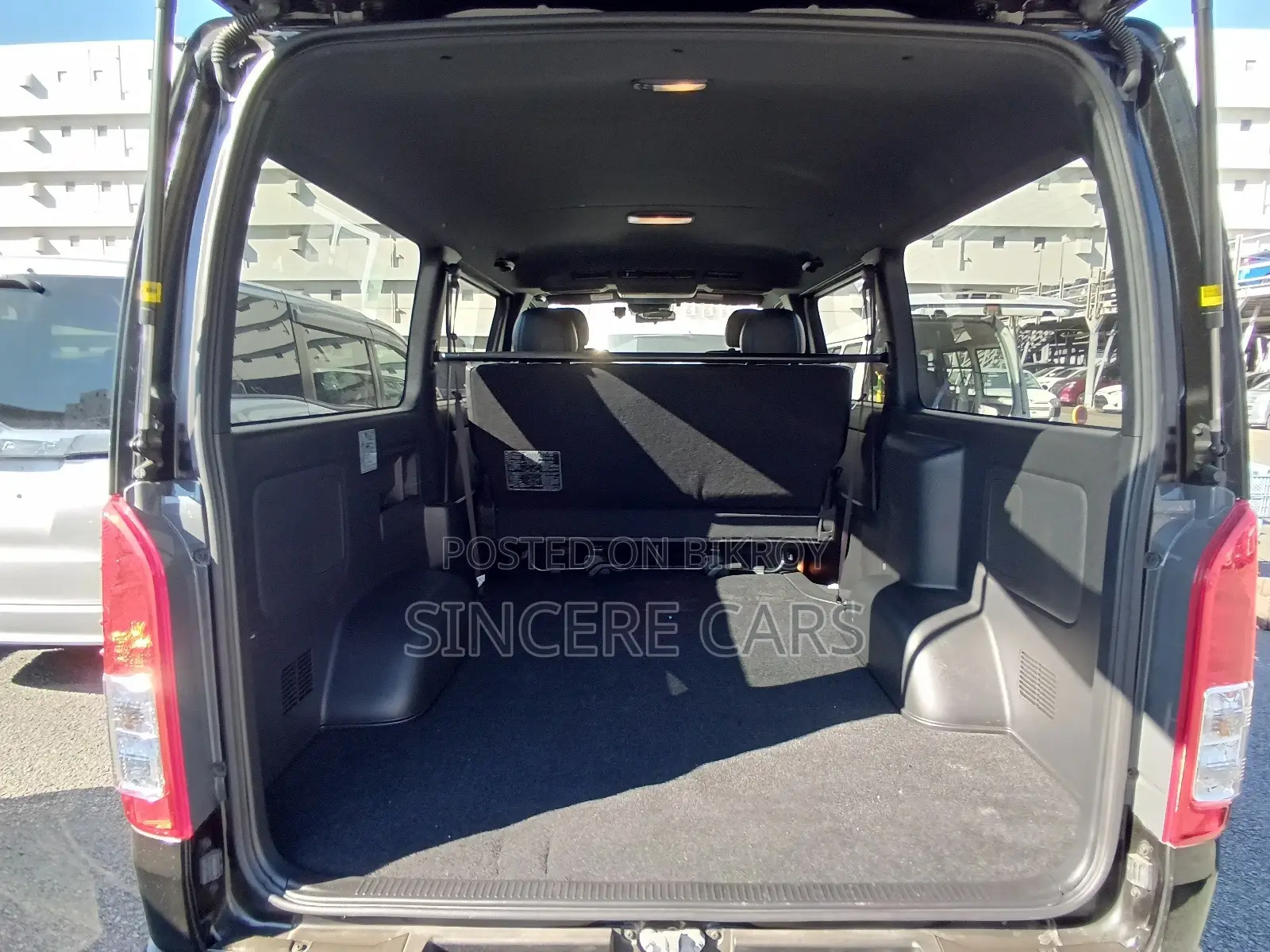 Toyota Hiace SUPER GL DARK PRIME2 2022