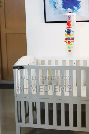 baby cot