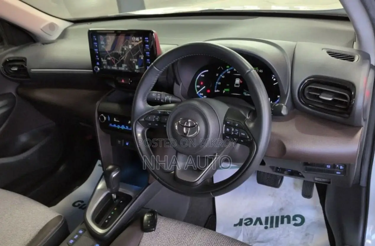 Toyota Yaris Cross HYBRID Z LEATHER PKG 2021