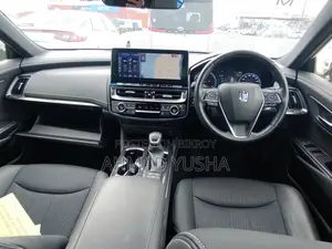 Toyota Crown 2022