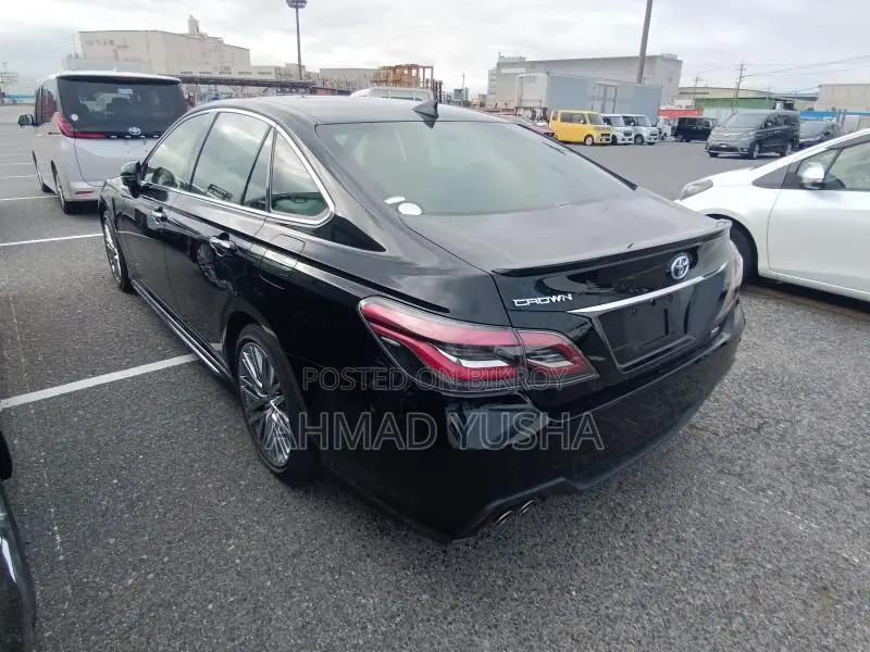 Toyota Crown 2022