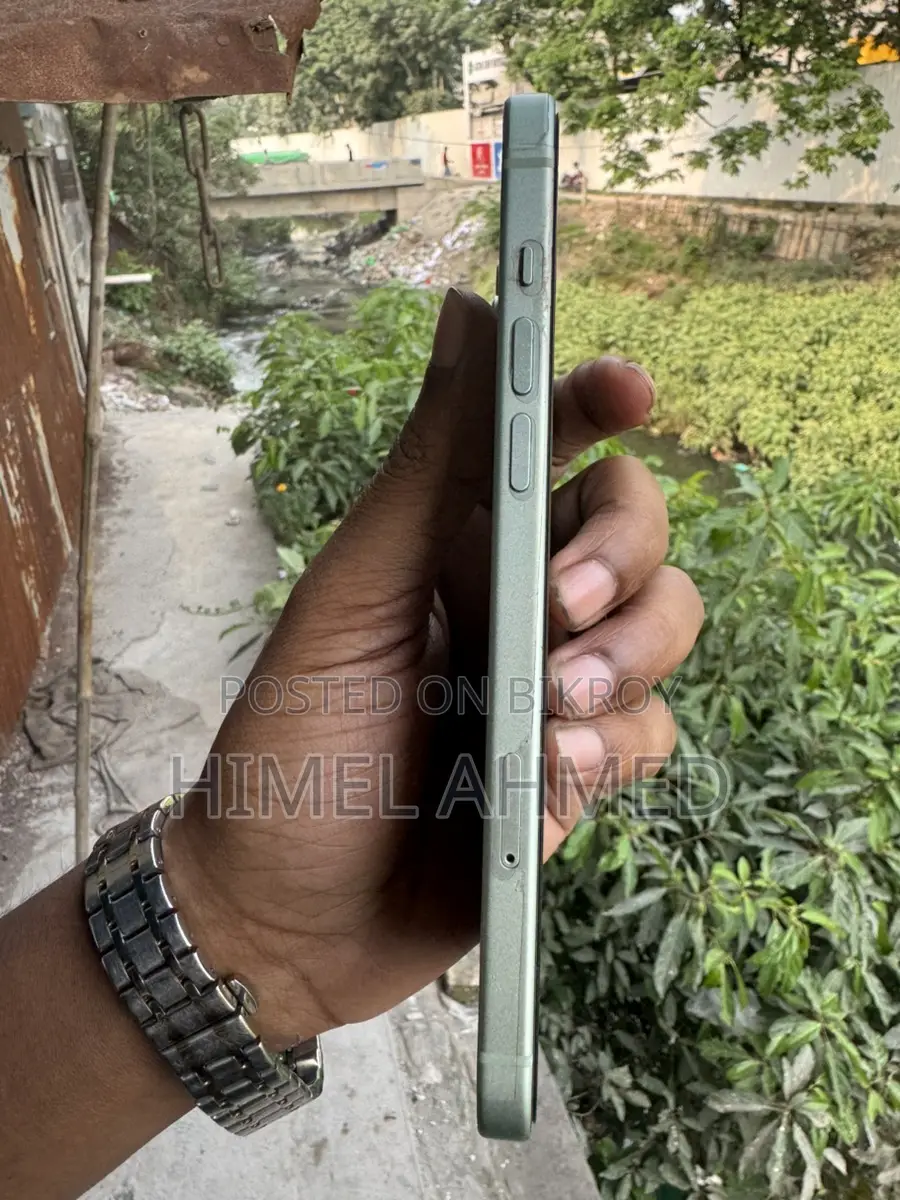 Apple iPhone 15 Plus Global (Used)