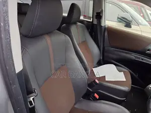 Toyota Sienta G CUERO 2021