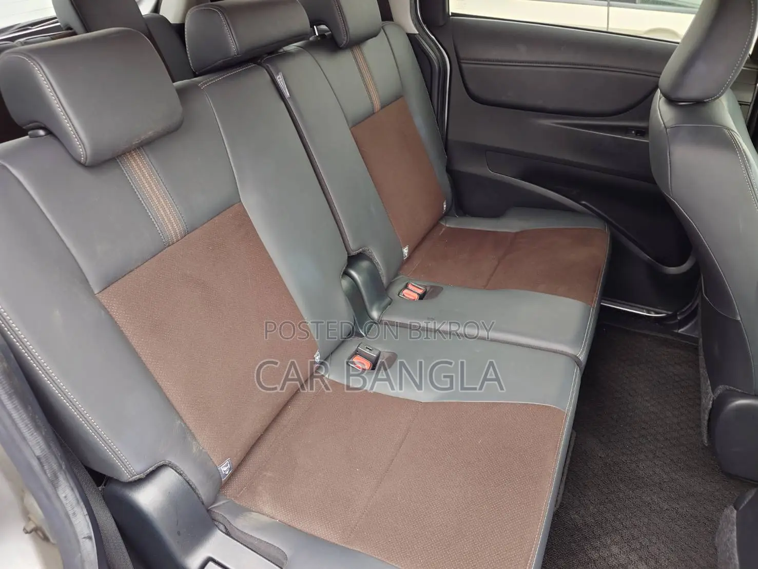Toyota Sienta G CUERO 2021
